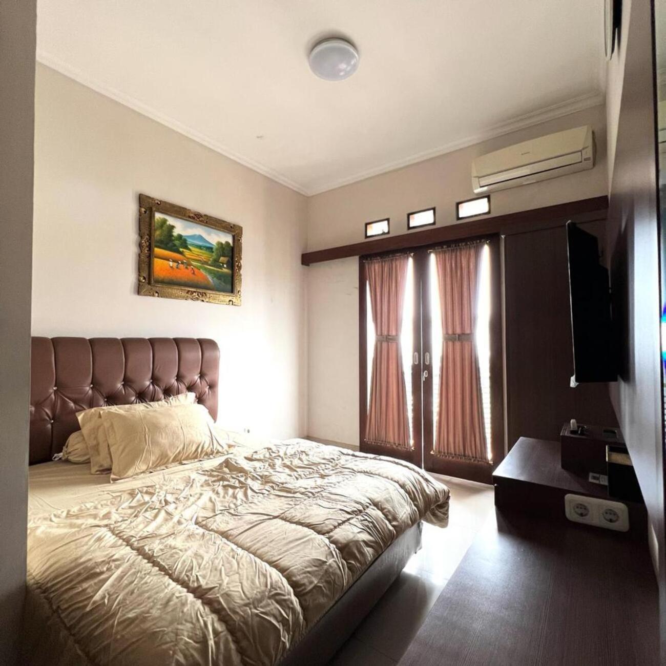 Hens Guesthouse Syariah Gadobangkong Luaran gambar
